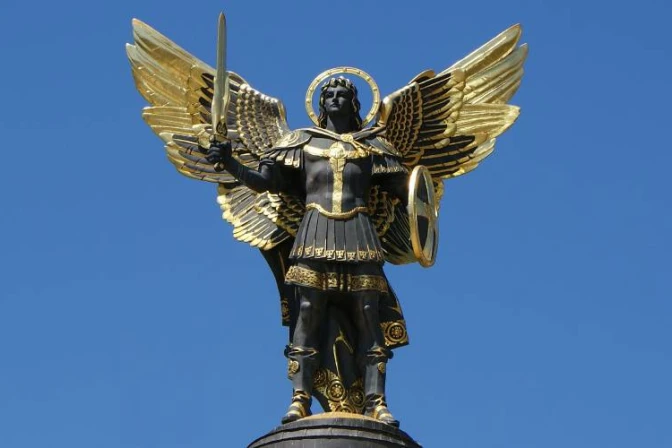 El Arcángel San Miguel se alza como protector de la capital de Ucrania