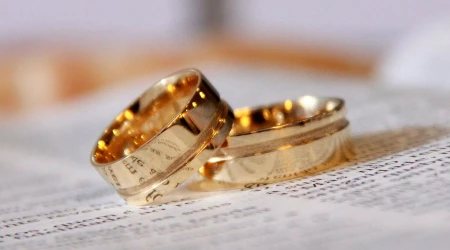 u00bfAmoris laetitia permite comuniu00f3n de divorciados vueltos a casar? Obispo argentino dice no