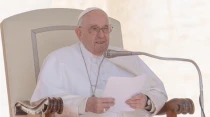 Ciudad del Vaticano - 26 de abril de 2023. El Papa Francisco durante la audiencia general semanal en la Plaza de San Pedro del Vaticano. Foto: Daniel Ibau00f1ez/ ACI Prensa. 