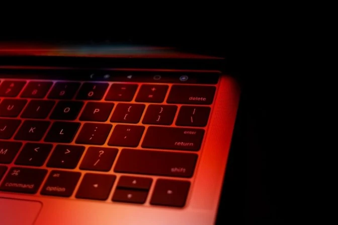 Más de 2 millones exigen cerrar sitio web pornográfico con videos de violación de niños
