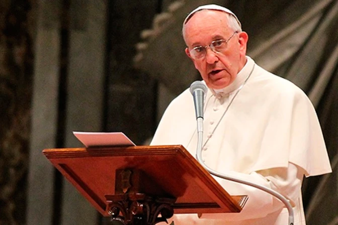 El Papa Francisco preocupado por desempleo y generación “ni-ni” de jóvenes en Europa