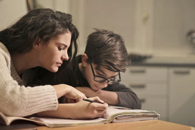 Aprueban ley en Perú a favor del derecho de padres a educar a sus hijos según sus valores