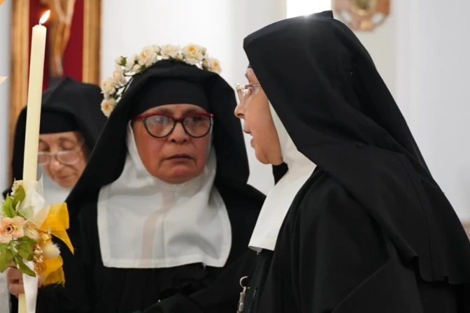 La salvadoreña María Magdalena García Ventura realizó su profesión perpetua como salesa en Granada (España).